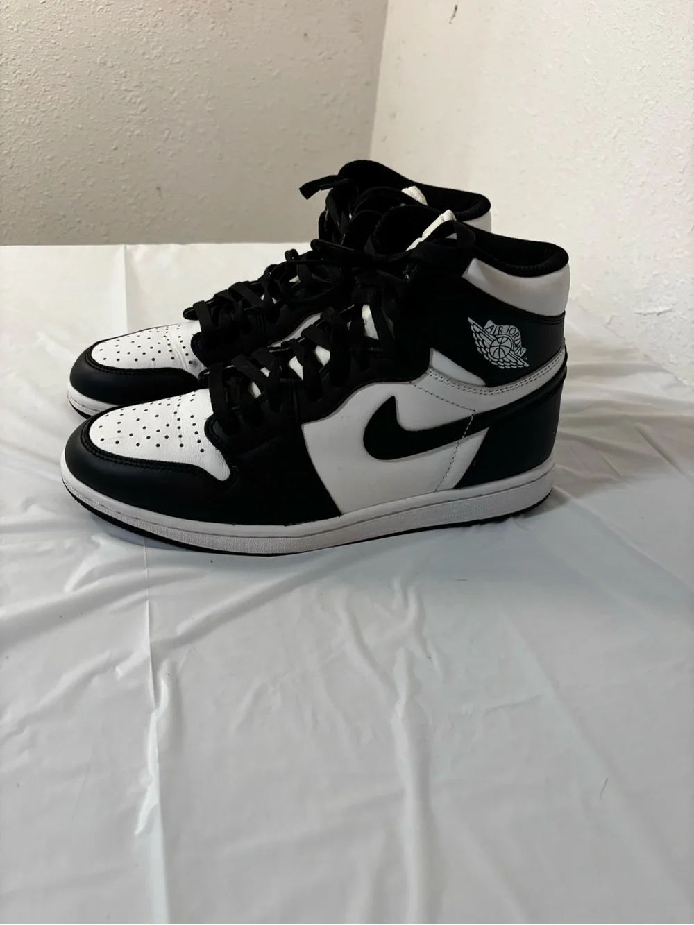 Jordan High Top Sneakers - Black/White